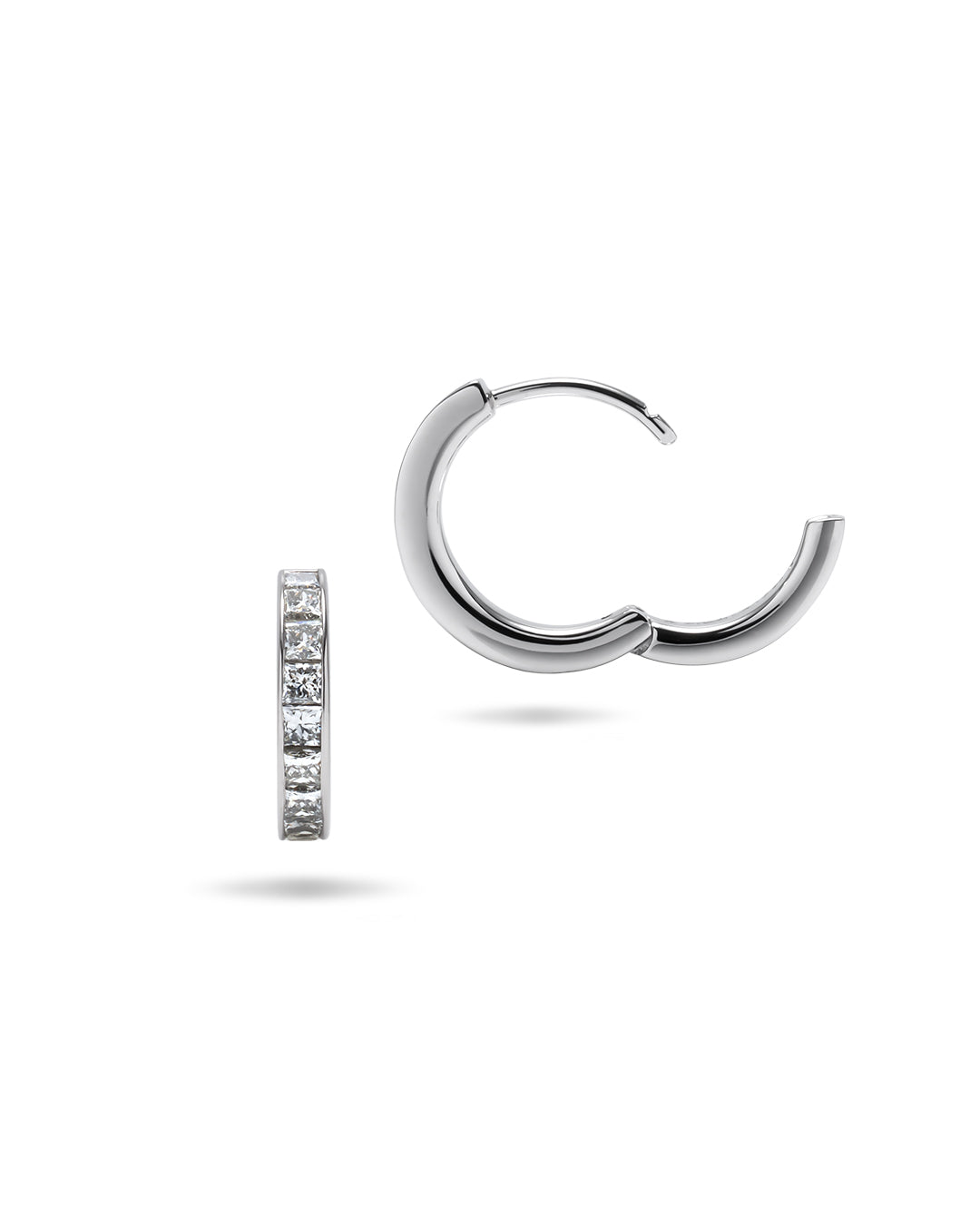 0.3ct ダイヤモンド フープピアス /プリンセスカット