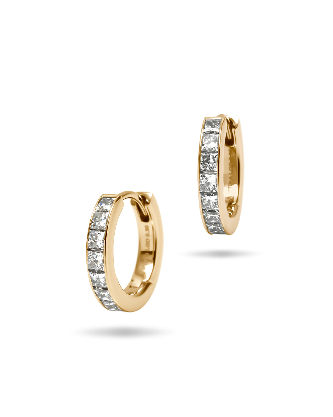 0.3ct ダイヤモンド フープピアス /プリンセスカット